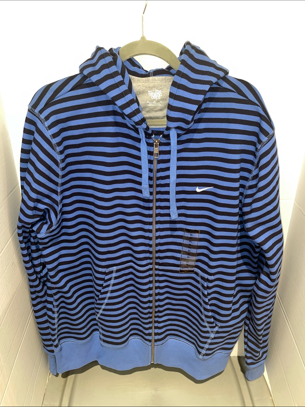 Nike Men's Blue and Black Striped Full-Zip Hoodie
